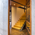 Casa Cubo / Diez+Muller Arquitectos - Ampliación, Escaleras, Puerta, Fijación Vigas, Fachada, Barandas, Iluminación