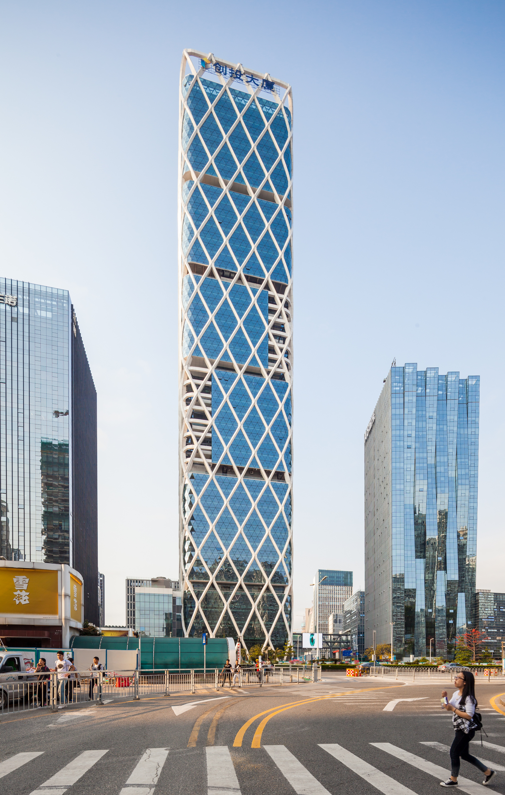 Gallery of Shenzhen VCPE Tower / Studio Hung + Huazhu