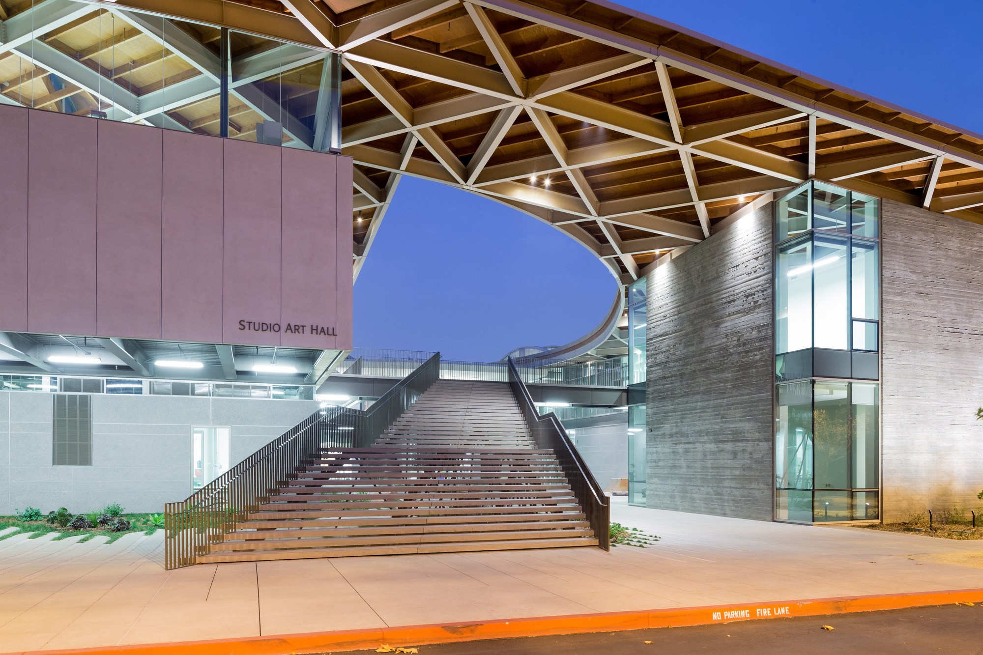 Gallery of Pomona College Studio Art Hall / WHY Architecture 25