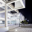 Unidad de Garantías Penales Ambato  / Espinoza Carvajal Arquitectos + Arquitectura X + Colectivo Arquitectura - Tribunales Y Juzgados, Fachada, Iluminación