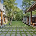 Krishnan House / Khosla Associates - Houses, Garden, Facade