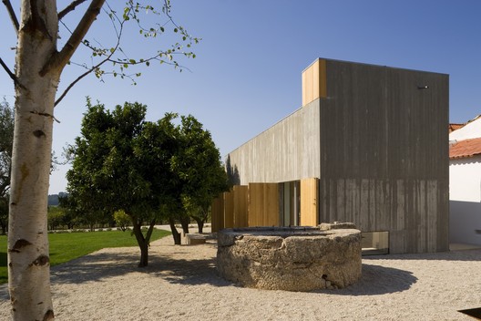 Casa na Chamusca Da Beira / João Mendes Ribeiro Casa na Chamusca Da Beira / João Mendes Ribeiro - Imagem 3 de 42