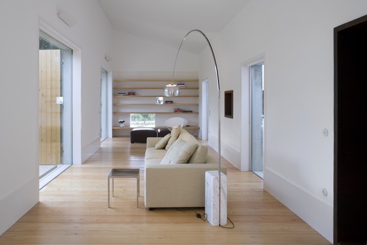 Casa na Chamusca Da Beira / João Mendes Ribeiro Casa na Chamusca Da Beira / João Mendes Ribeiro - Imagem 23 de 42