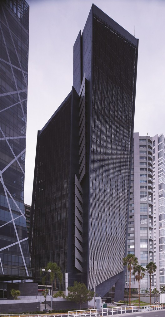 “Cube 2” Office Tower / Estudio Carme Pinós ArchDaily