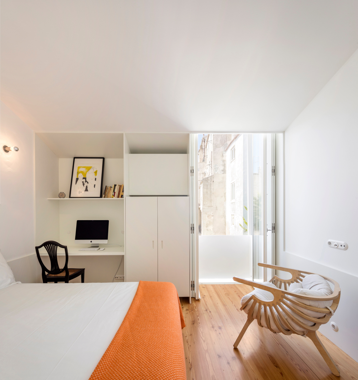 Gallery of Guesthouse in Lisbon / Pedro Domingos Arquitectos - 17