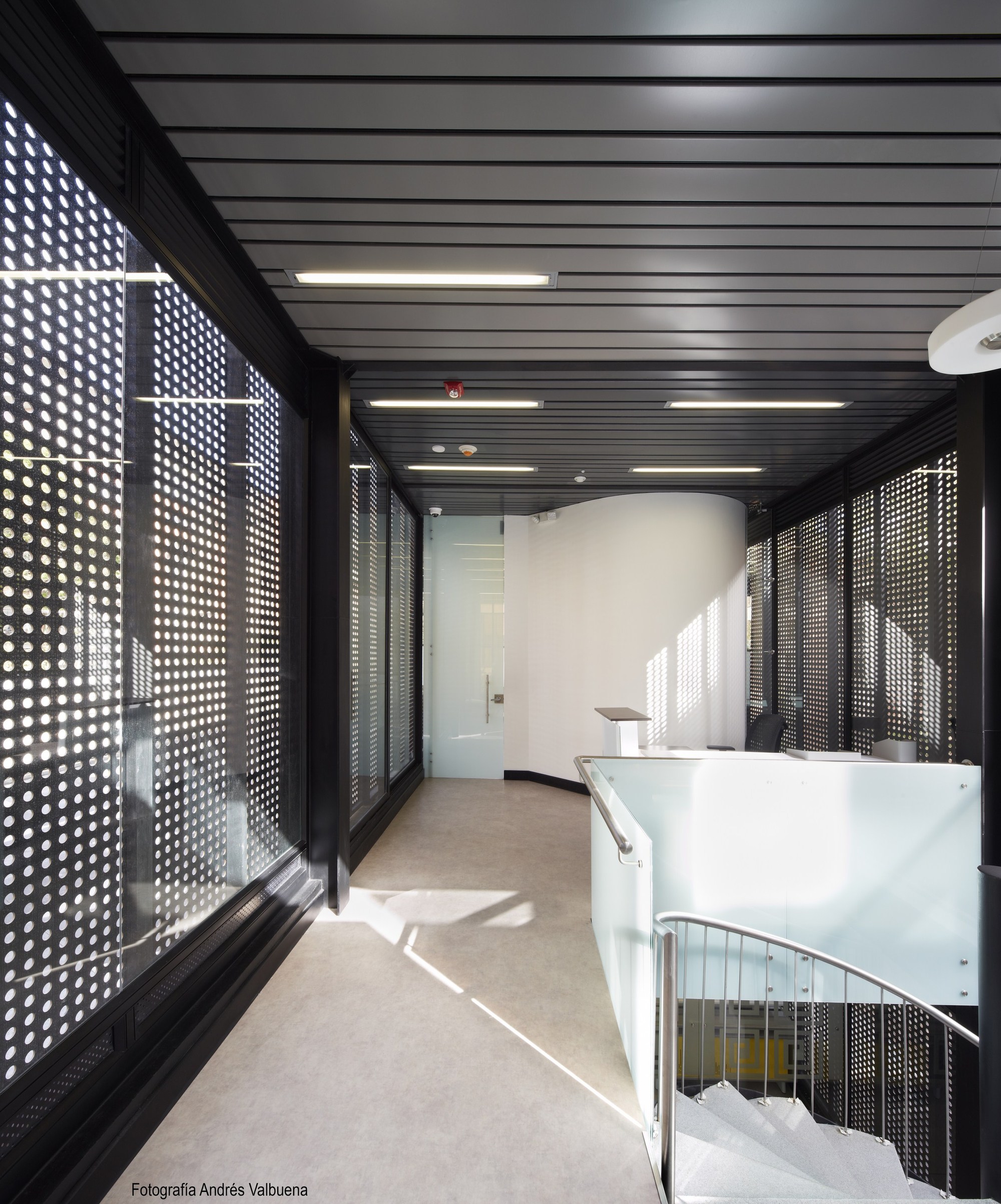 Gallery of Embassy of Ecuador / Arquiteck & Asociados - 3