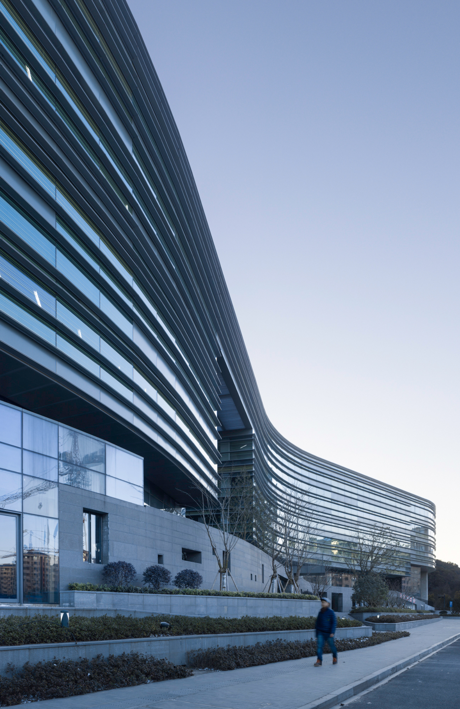 Gallery of Hangzhou Phoenix Creative Building / gad - 6