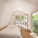 Glamping on the Rock / ArchiWorkshop - Interior Photography, Bedroom, Windows, Bed
