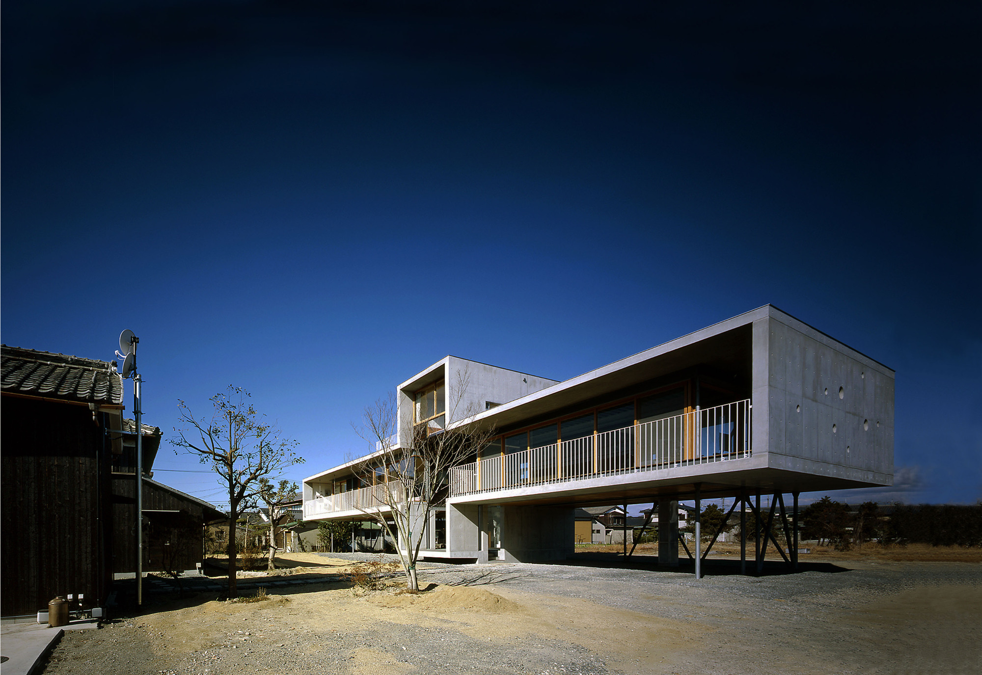 Pilotis House Furuichi And Associates Archdaily