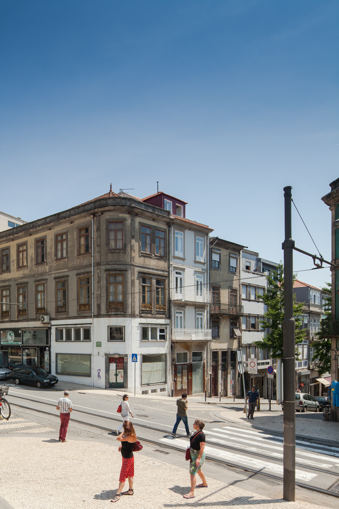 Gallery of Santa Teresa House / PF Architecture Studio 20