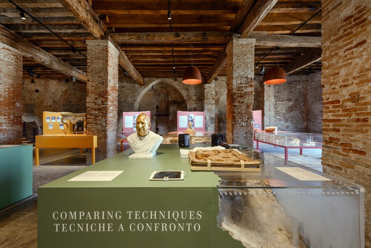 Photo by Andrea Avezzù. Image Courtesy of La Biennale di Venezia