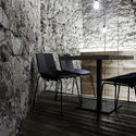 Alma Negra Wine Bar  / SA Estudio - Chair
