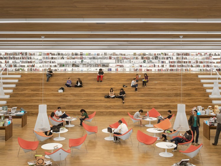 Librería Cultura / Studio MK27 - Marcio Kogan + Diana Radomysler + Luciana Antunes + Marcio Tanaka + Mariana Ruzante, © Fernando Guerra | FG+SG