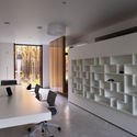 House With A Peristyle  / Drozdov & Partners - Interior Photography, Lighting, Table, Chair
