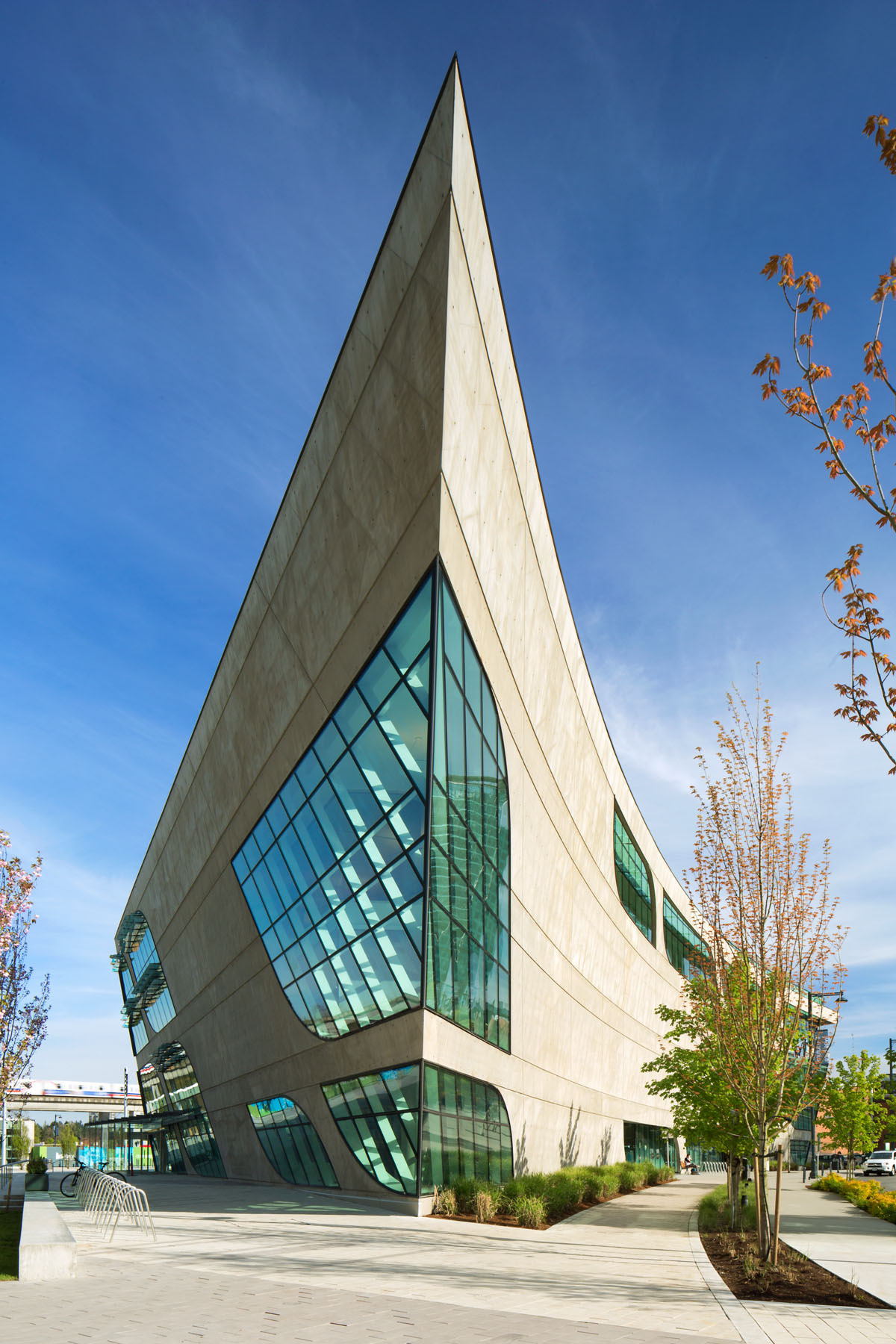 Gallery of Surrey City Centre Library / Bing Thom Architects - 4