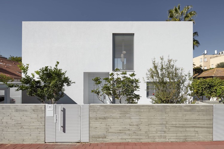 House in Ramat Gan  / Ella Sahar - Windows, Brick