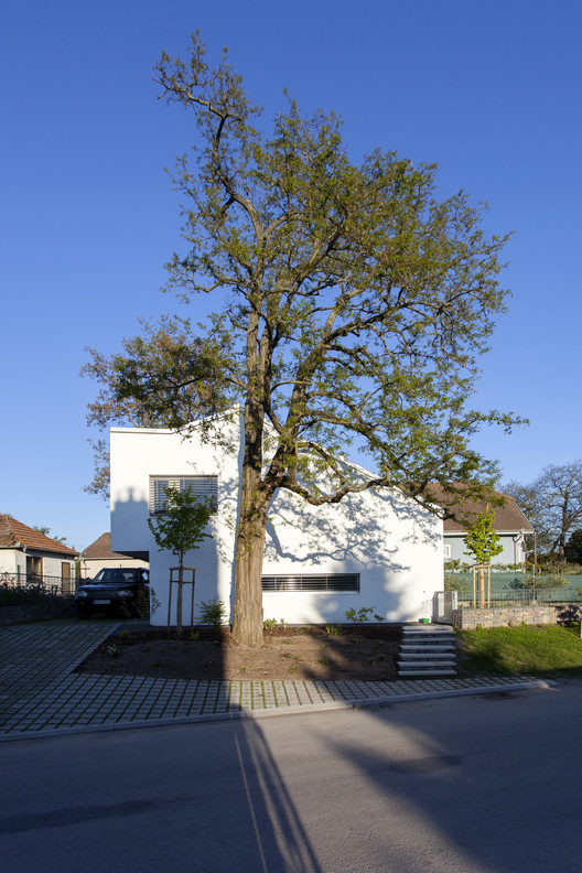 House under the Calvary  / Šercel Švec - Windows