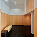 Cervantes Building / Saiz+Rendueles Arquitectos - Apartments, Door, Facade, Lighting