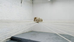 Luis Felipe Ortega: Intervención artística en el espacio de una casa unifamiliar / Ciudad de México