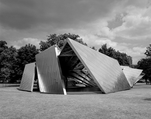 Round-Up: The Serpentine Pavilion Through the Years Round-Up: The Serpentine Pavilion Through the Years - Image 13 of 38