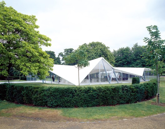 Round-Up: The Serpentine Pavilion Through the Years Round-Up: The Serpentine Pavilion Through the Years - Image 12 of 38