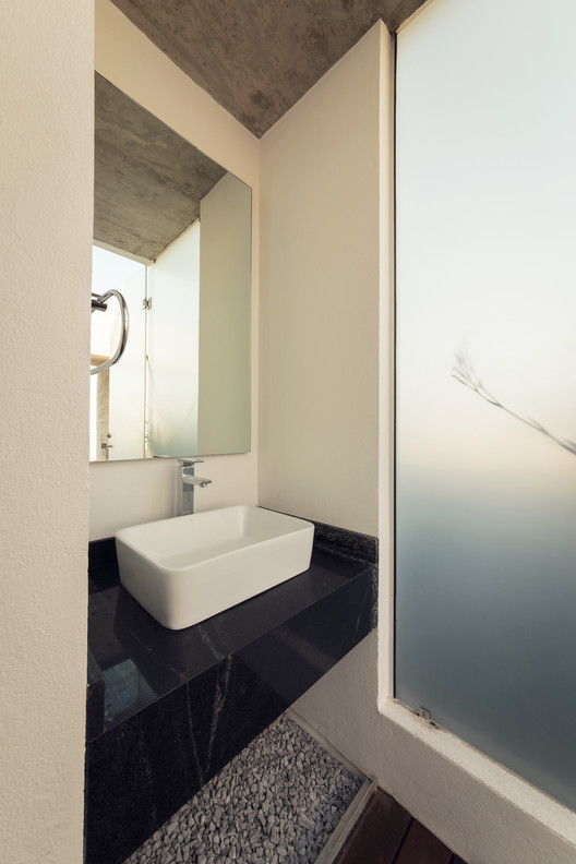 Edificio VH / BCA Taller de Diseño - Tarjas, Baño, Tinas