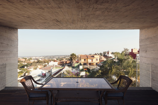 Edificio VH / BCA Taller de Diseño - Mesas, Ventanas, Sillas, Balcón, Patio