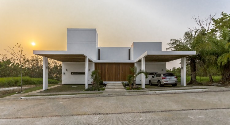 Casa Guazuma / Alberto Zavala Arquitectos - Fachada