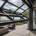 Royal House Recording / Saroki Architecture	 - Windows, Facade, Beam