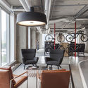 SRAM HQ  / Perkins&Will - Interior Photography, Living Room, Chair, Windows