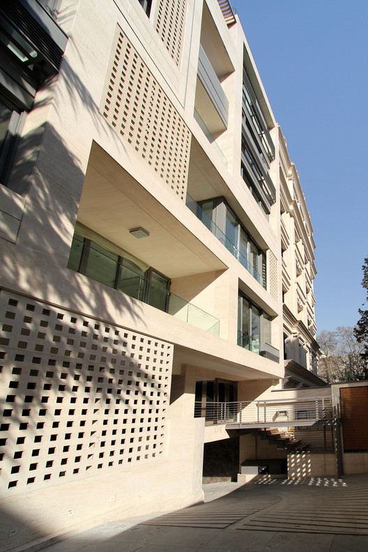 Khazar Residential Building / S-A-L Design Studio - Facade