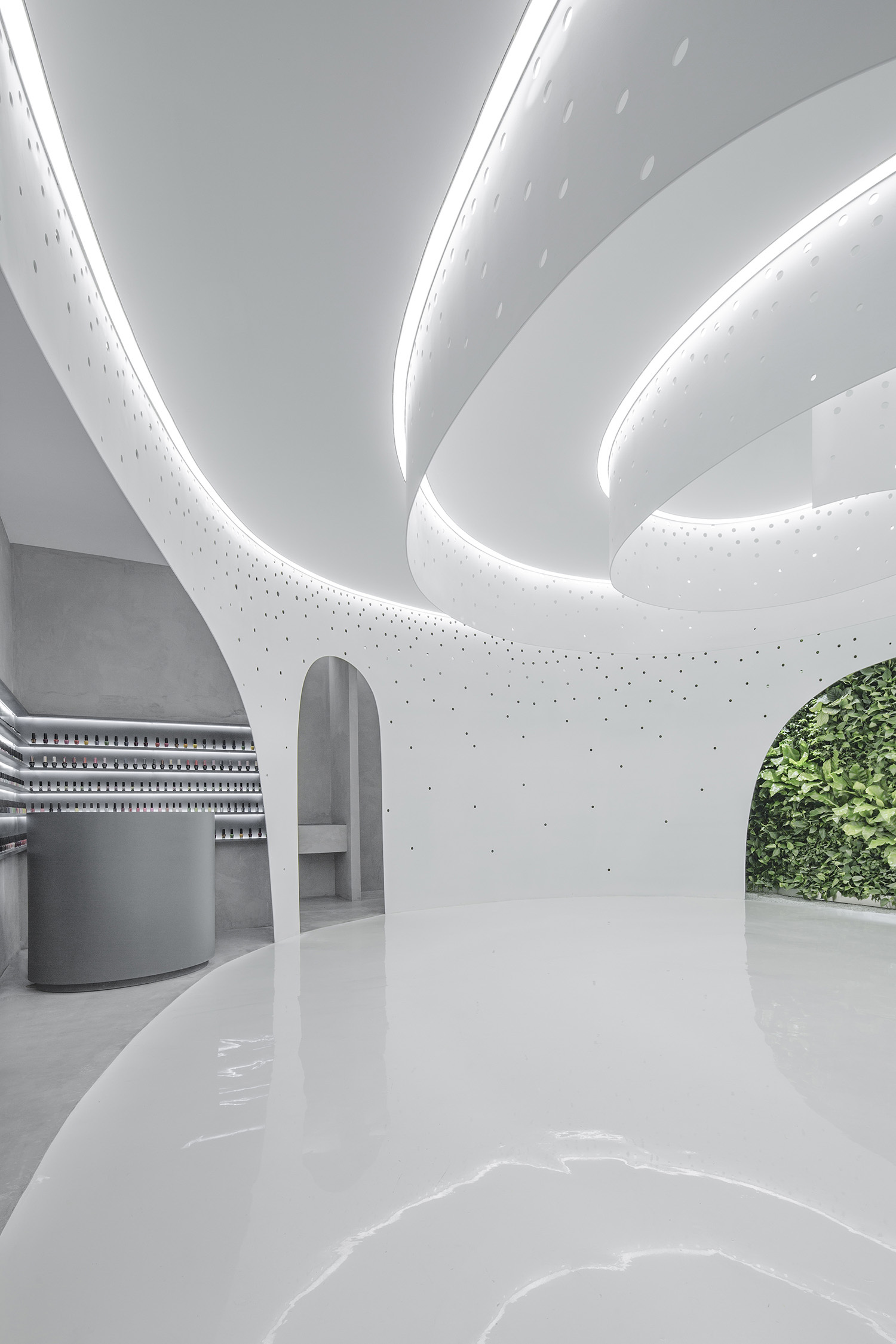 Gallery of Helix Garden—Lily Nails Salon / ArchStudio 11