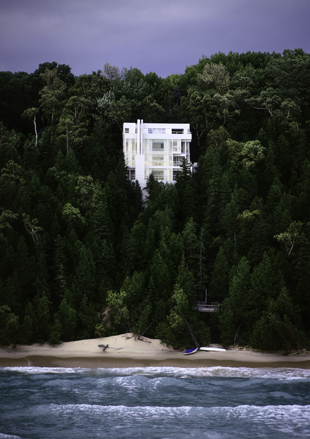 Gallery of Richard Meier's Douglas House Added to National Register of