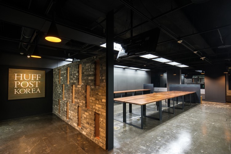 Huffington Post Korea Office / QNA Architecture Lab - Table, Chair