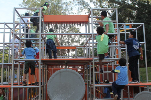 Clássicos da Arquitetura: Orquestra Mágica do SESC Itaquera / Teuba Arquitetura e Urbanismo - Imagem 19 de 75
