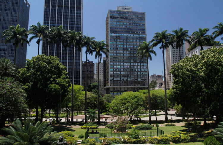 Região do Anhangabaú, no Centro da cidade. Foto: José Cordeiro/SPTuris. Image Cortesia de São Paulo City