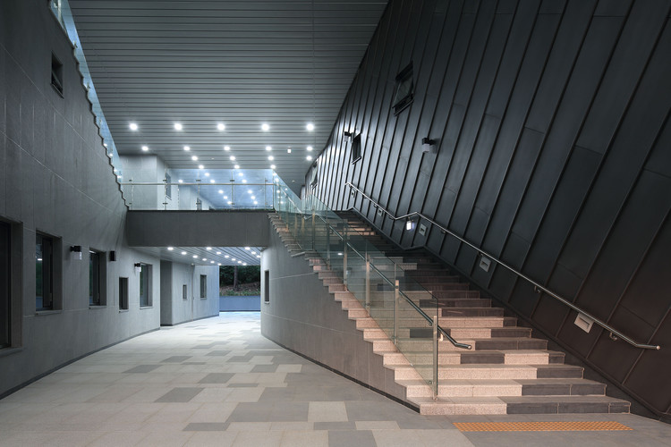 Adagio Valley for Department of Music at University of Seoul / Wooridongin Architects - Image 2 of 21