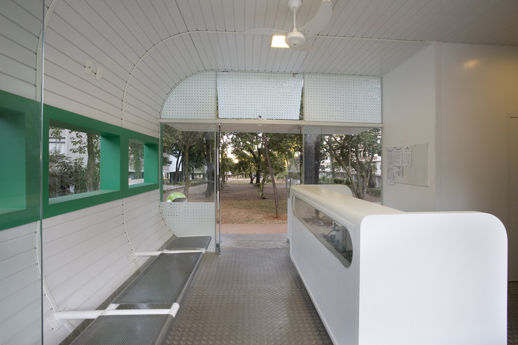 Posto Comunitário de Segurança  /  Sérgio Roberto Parada Arquitetos Associados - Janela