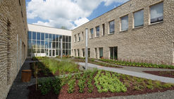 Centro de Administración en Wielka Wies / OVO Grabczewscy Architekci