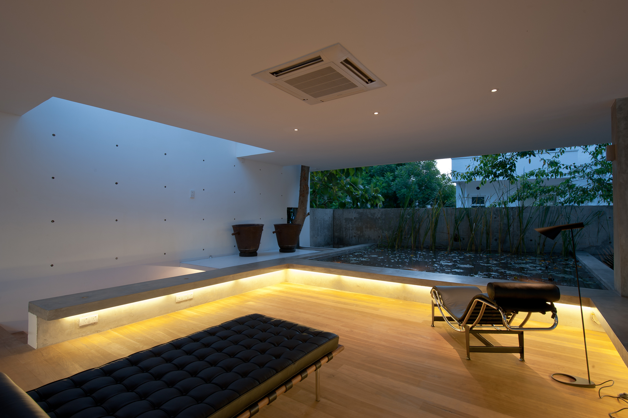 Gallery of Leisure Pavilion / Palinda Kannangara Architects - 2