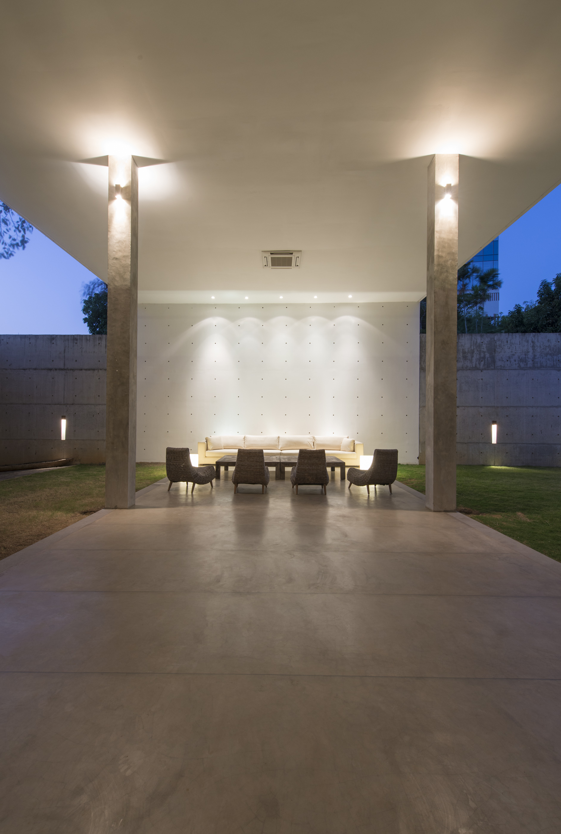 Gallery of Leisure Pavilion / Palinda Kannangara Architects - 8