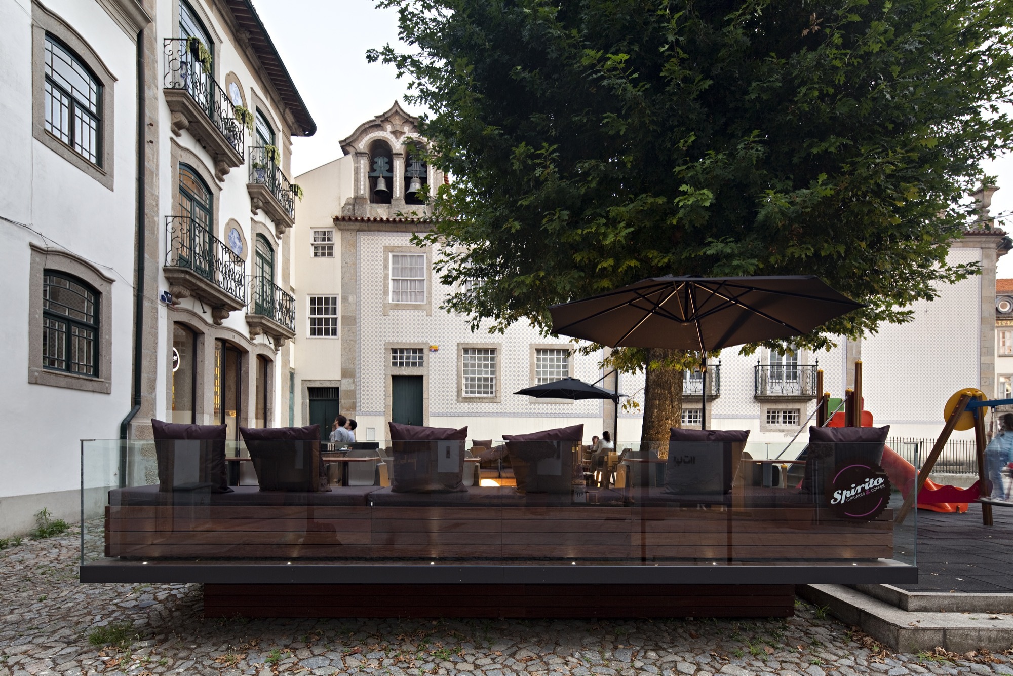 Galeria de Spirito Braga / AZO. Sequeira Arquitectos Associados 15