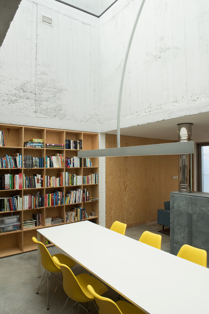 Gallery of House in a House / Plural 9