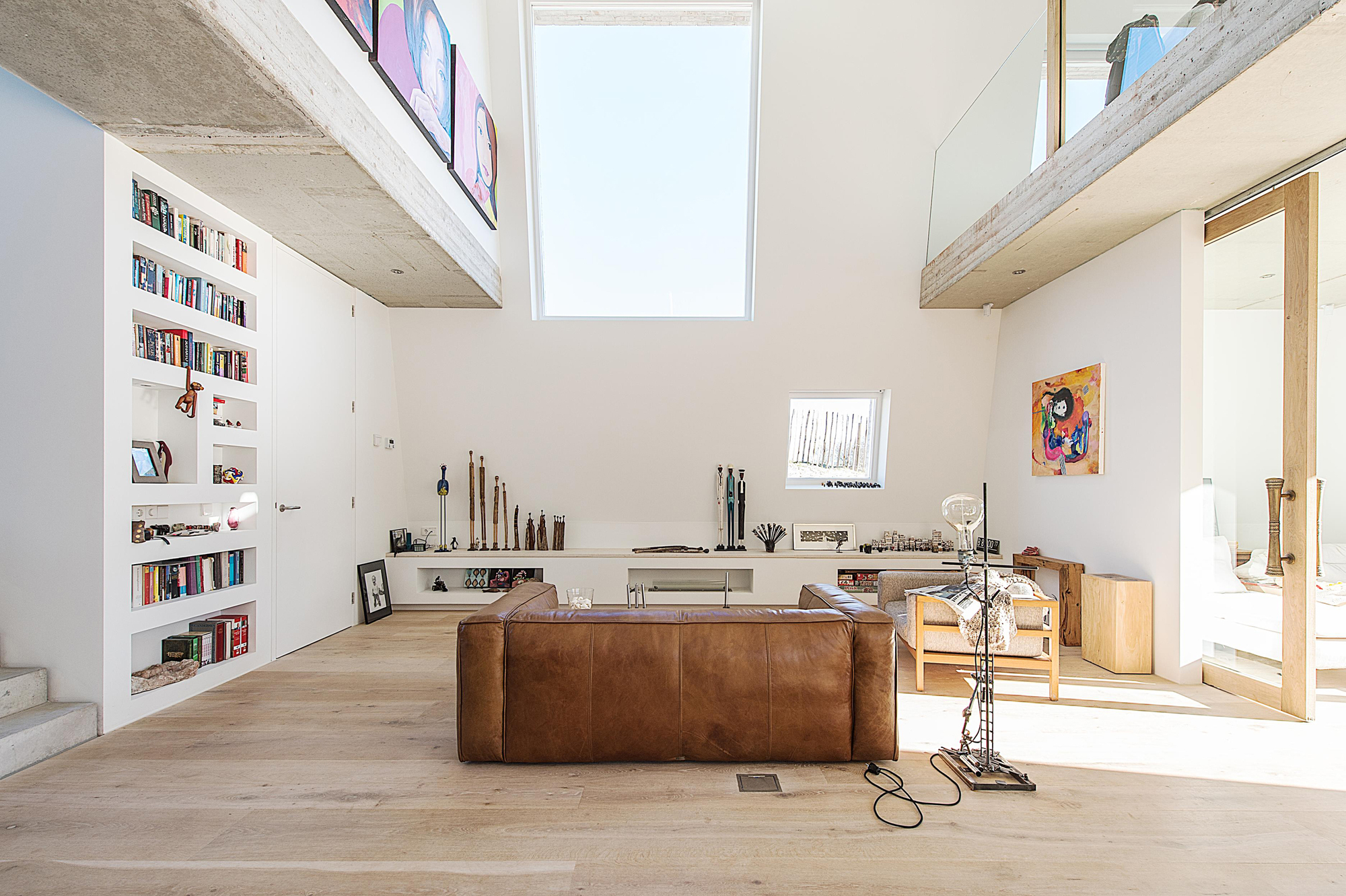 Archdaily Com 791672 First Prize Winning Design Cuts House As A Rock Interieur 003 Jpg 1472641717