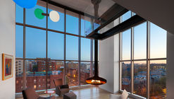  Metropole 708 公寓 / Robert M. Gurney