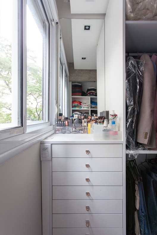 Apartamento Asia / Mestisso Apartamento Asia / Mestisso - Janela, Prateleira, Cadeira