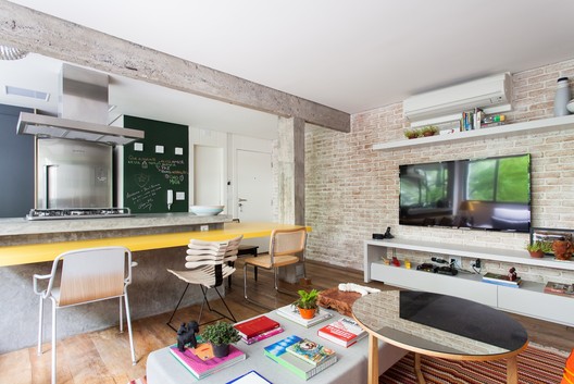 Apartamento Asia / Mestisso Apartamento Asia / Mestisso - Mesa, Sofá, Bancada, Cozinha, Cadeira