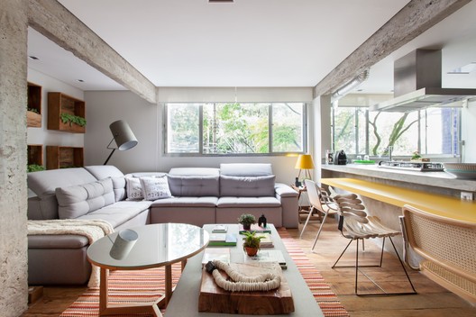 Apartamento Asia / Mestisso Apartamento Asia / Mestisso - Mesa, Sofá, Janela, Viga