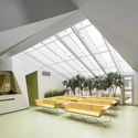 Pars Hospital / New Wave Architecture - Windows, Beam