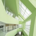 Pars Hospital / New Wave Architecture - Windows, Handrail